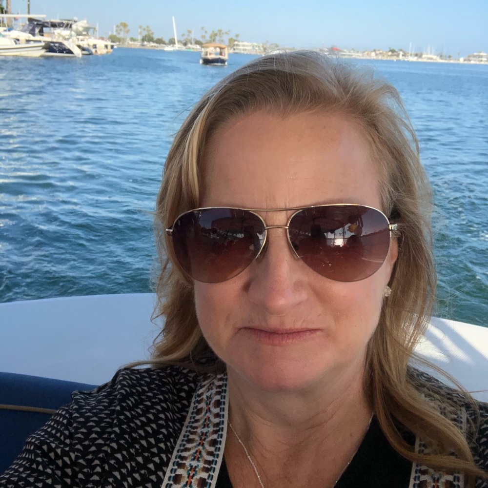 Meet your Posher, Jennifer
